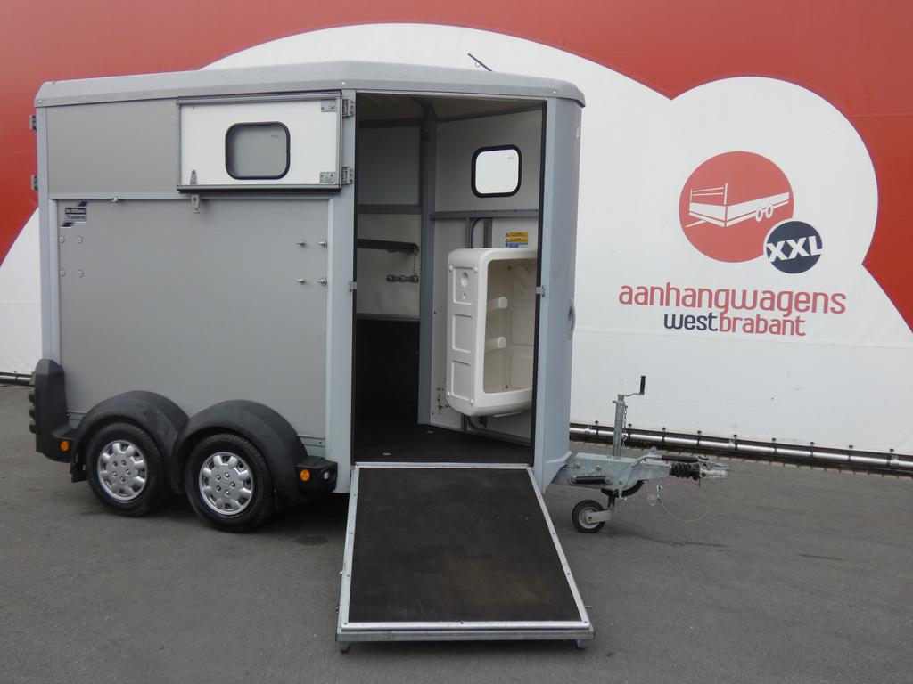 Ifor-Williams Paardentrailer tandemas 320x130x230cm 1600kg